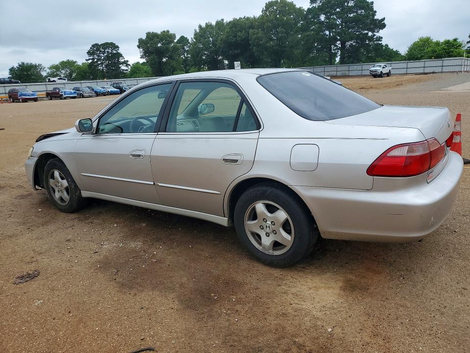 1999 Honda Accord მანქანა იყიდება აუქციონზე, vin: 1HGCG1655XA052019, აუქციონის ნომერი: 56963826