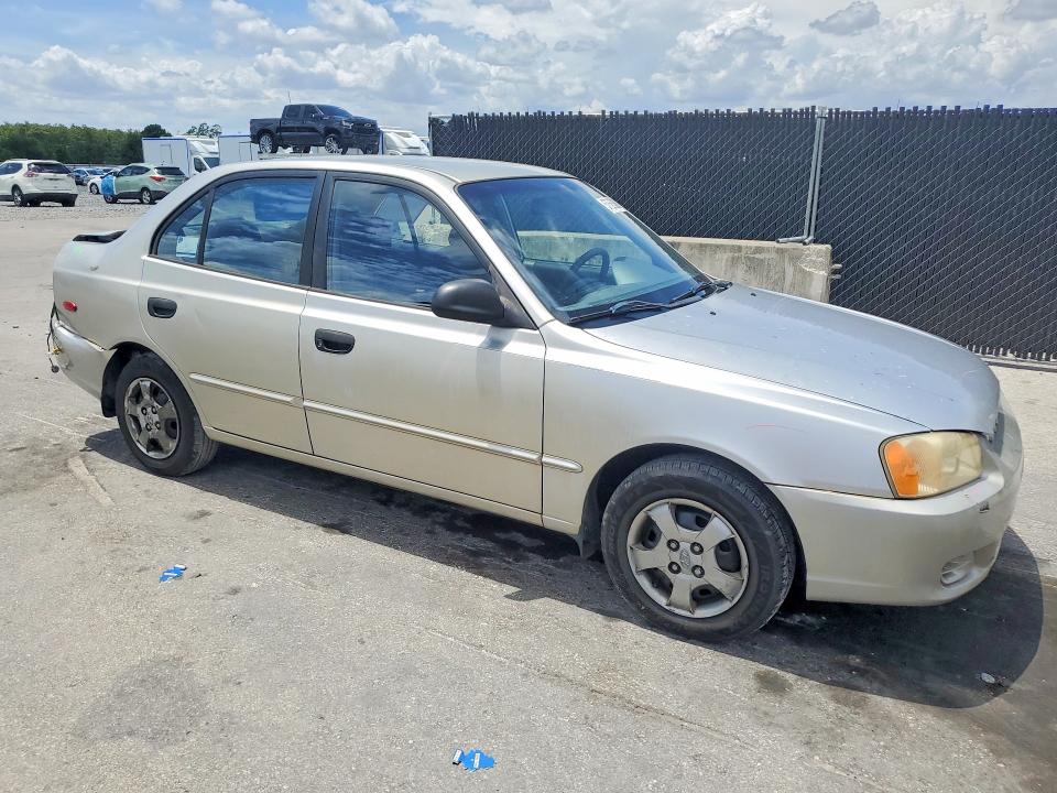 57505306 :رقم المزاد ، KMHCG45C42U308444 vin ، 2002 Hyundai Accent مزاد بيع