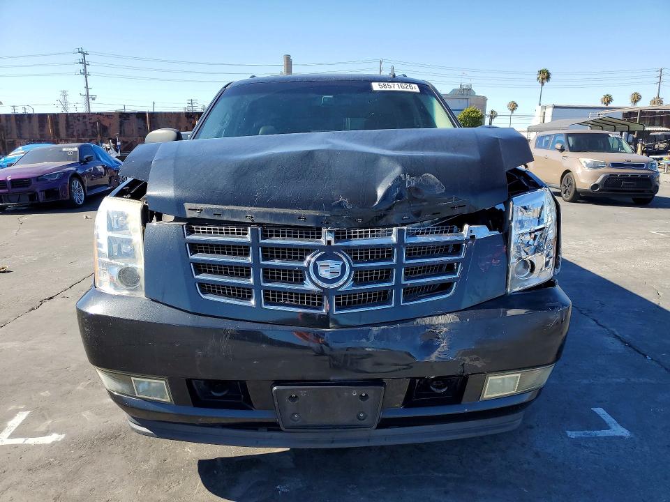 Продажа на аукционе авто 2011 Cadillac Escalade, vin: 1GYS3JEF9BR386431, номер лота: 58571626