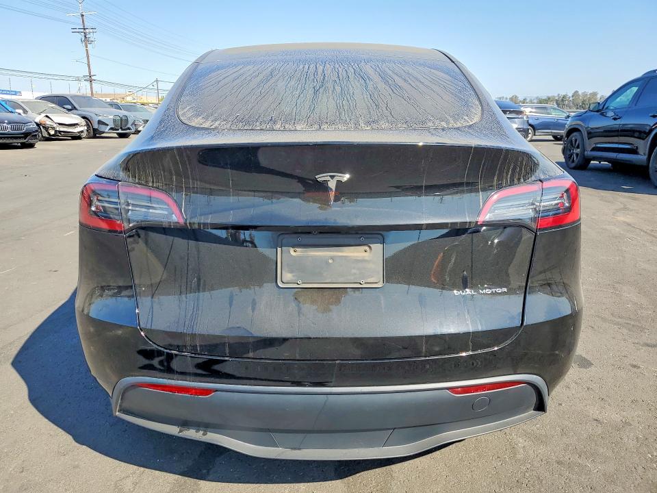 58125126 :رقم المزاد ، 7SAYGAEE6PF664942 vin ، 2023 Tesla Model Y مزاد بيع