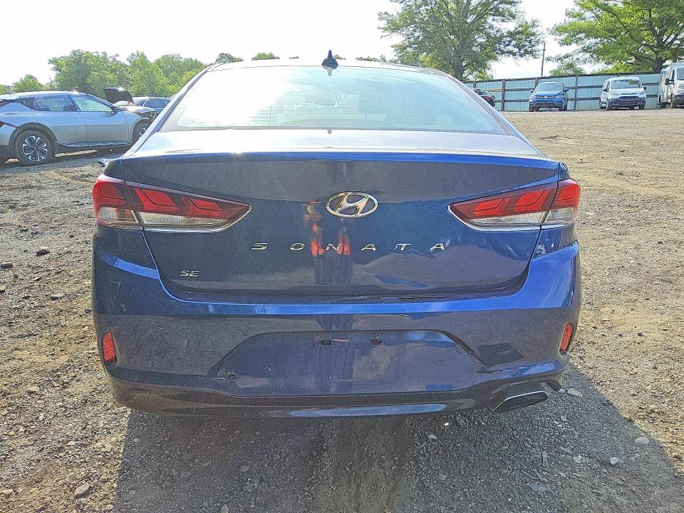 Продажа на аукционе авто 2018 Hyundai Sonata, vin: 5NPE24AF7JH666724, номер лота: 50318366