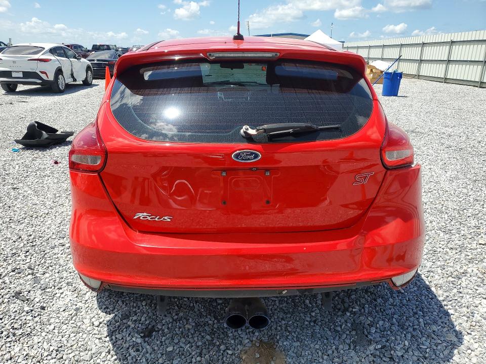 2017 Ford Focus მანქანა იყიდება აუქციონზე, vin: 1FADP3L94HL221108, აუქციონის ნომერი: 58710066