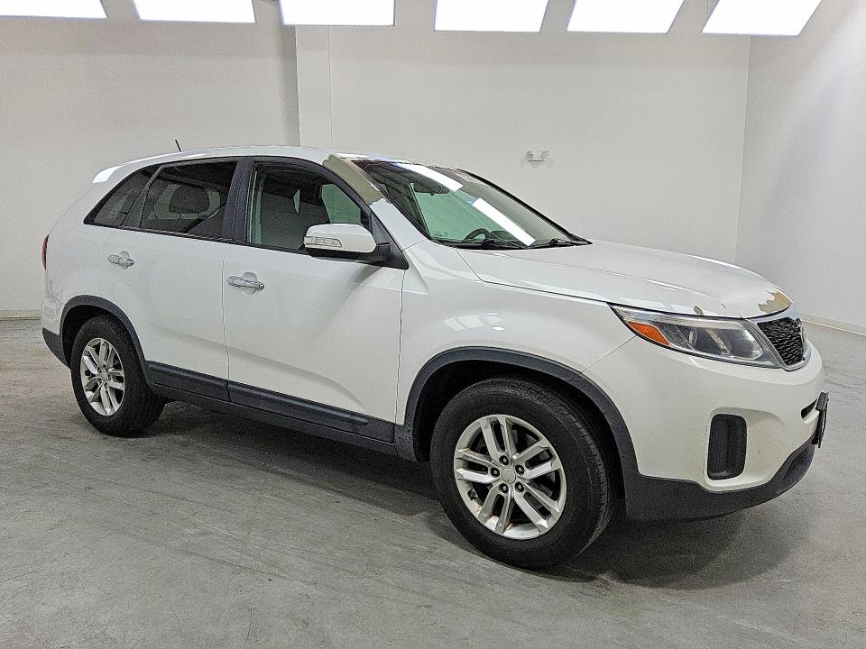 2014 Kia Sorento მანქანა იყიდება აუქციონზე, vin: 5XYKT3A6XEG504173, აუქციონის ნომერი: 55178806