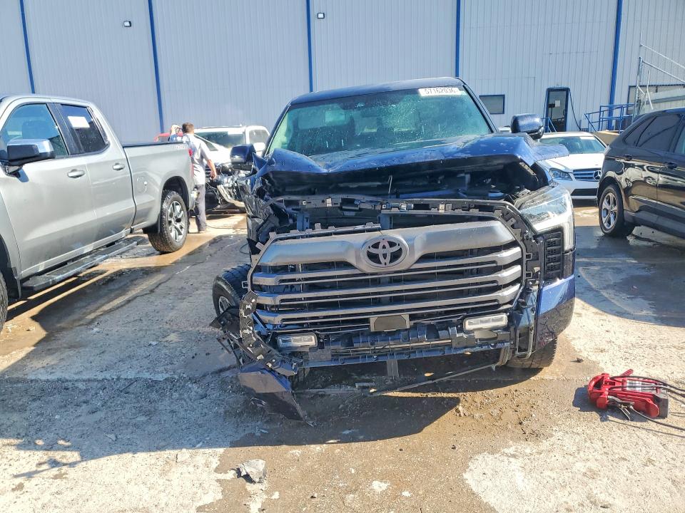 Продажа на аукционе авто 2022 Toyota Tundra, vin: 5TFJA5EC7NX009584, номер лота: 57162036