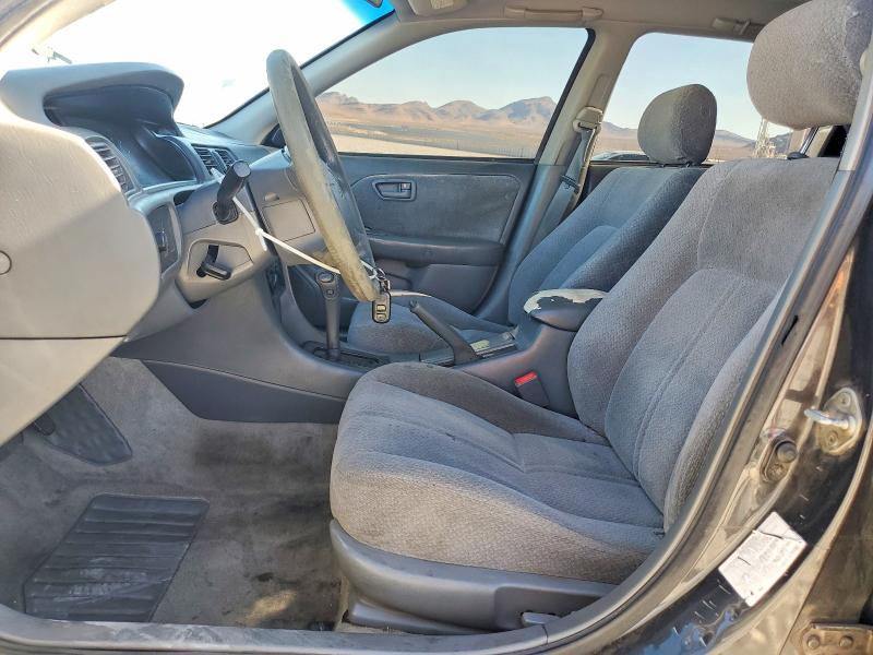 56538966 :رقم المزاد ، JT2BG22K2Y0493389 vin ، 2000 Toyota Camry مزاد بيع