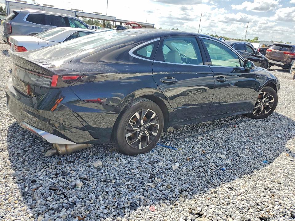 2025 Hyundai Sonata მანქანა იყიდება აუქციონზე, vin: KMHL64JA9SA452497, აუქციონის ნომერი: 55917596