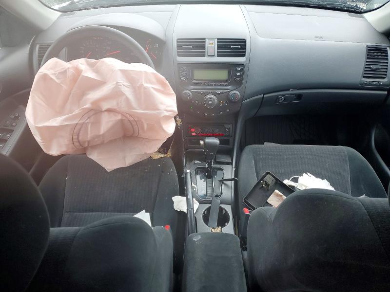 56701376 :رقم المزاد ، 1HGCM56405A165896 vin ، 2005 Honda Accord مزاد بيع
