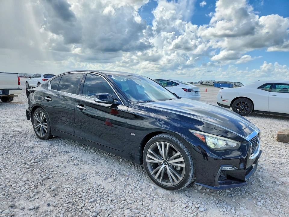 56545306 :رقم المزاد ، JN1EV7AP6JM363296 vin ، 2018 Infiniti Q50 مزاد بيع