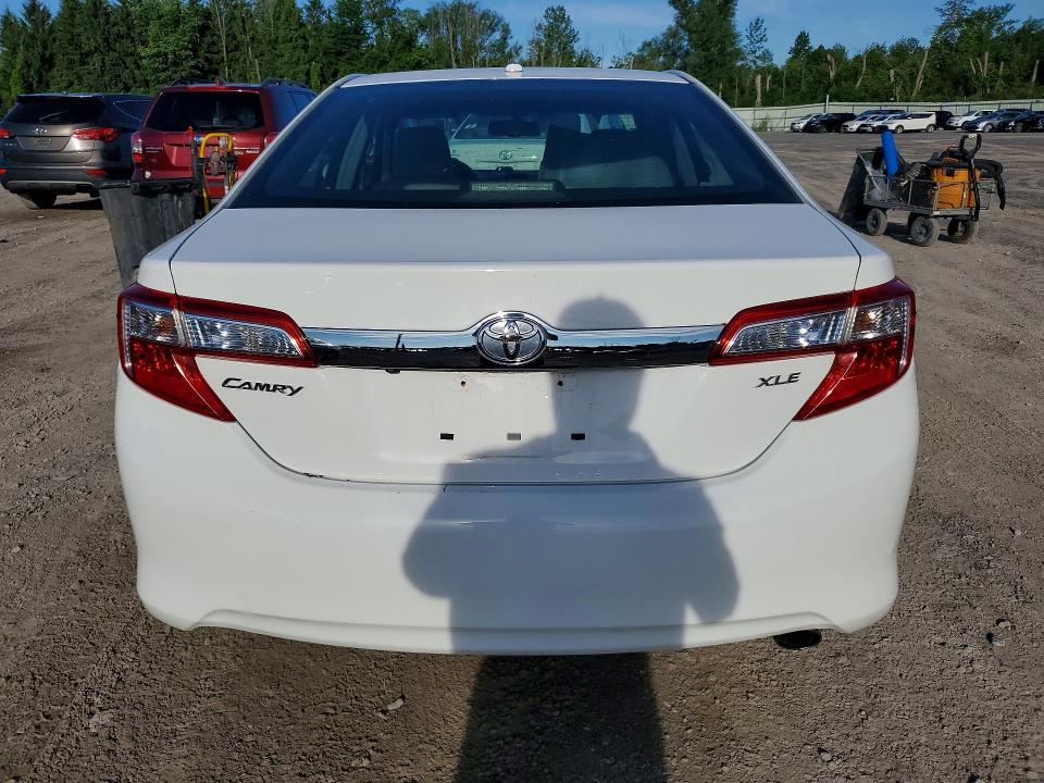 58582266 :رقم المزاد ، 4T4BF1FK5ER395350 vin ، 2014 Toyota Camry مزاد بيع