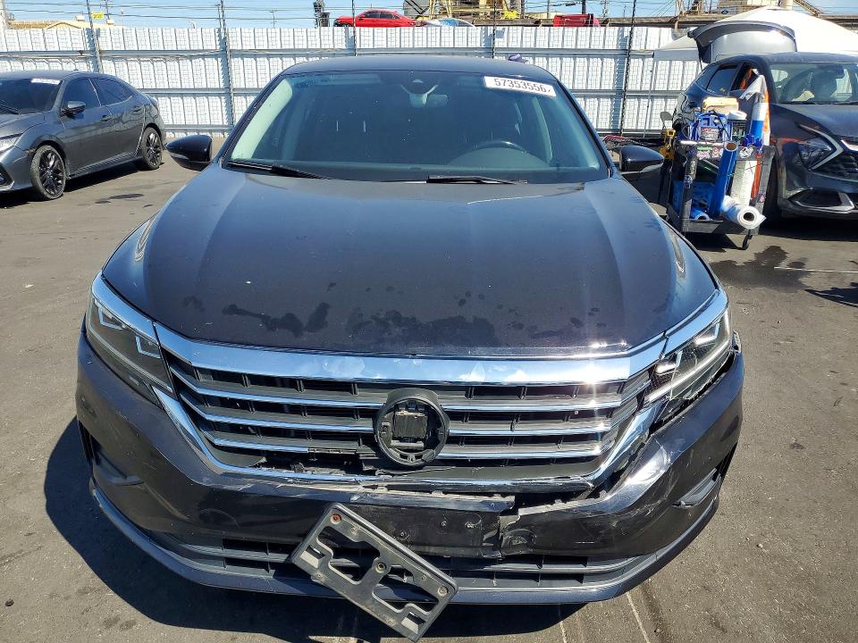 57353556 :رقم المزاد ، 1VWSA7A31LC014979 vin ، 2020 Volkswagen Passat مزاد بيع