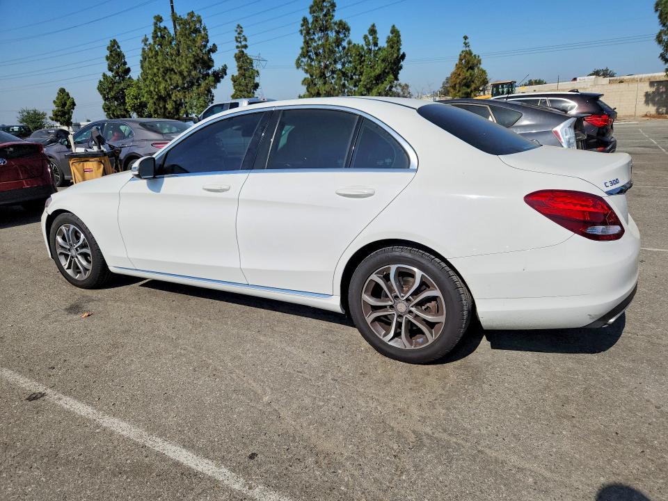58127346 :رقم المزاد ، 55SWF4JB9GU125329 vin ، 2016 Mercedes-benz C مزاد بيع