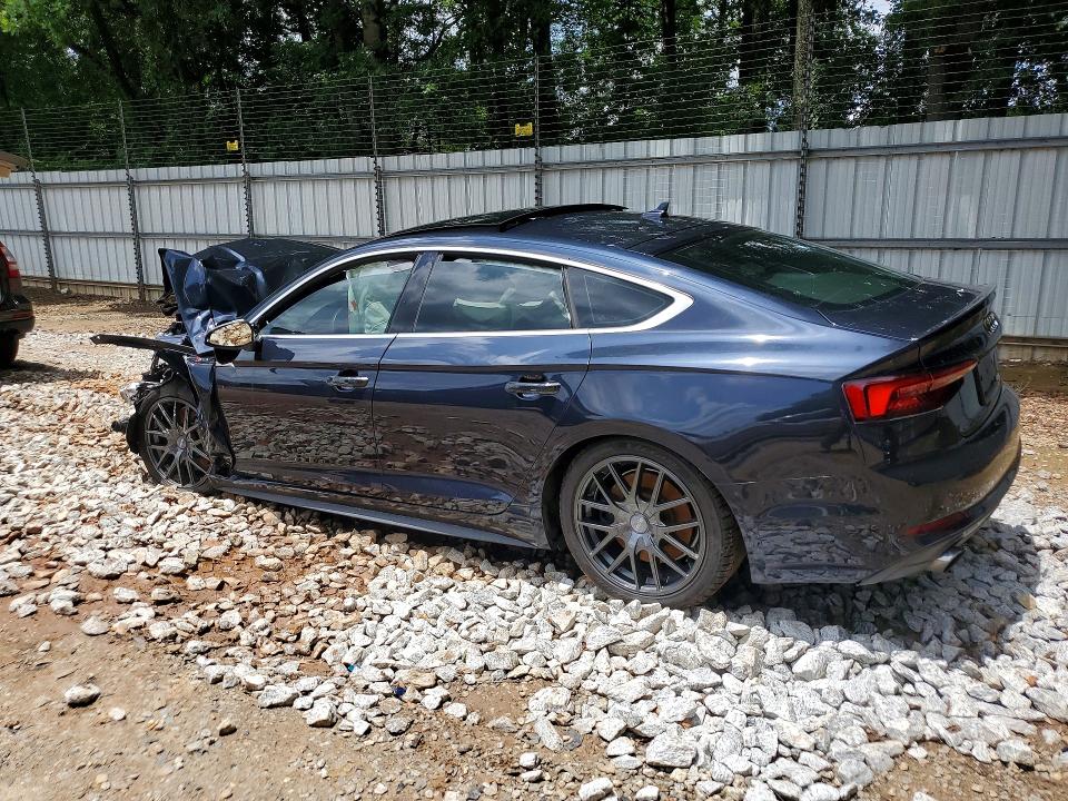 57942666 :رقم المزاد ، WAUENCF59JA015102 vin ، 2018 Audi A5 مزاد بيع
