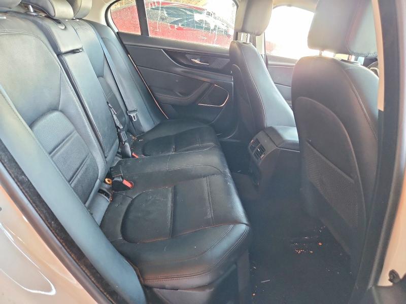 57546506 :رقم المزاد ، SAJAE4FX1LCP62937 vin ، 2020 Jaguar Xe مزاد بيع
