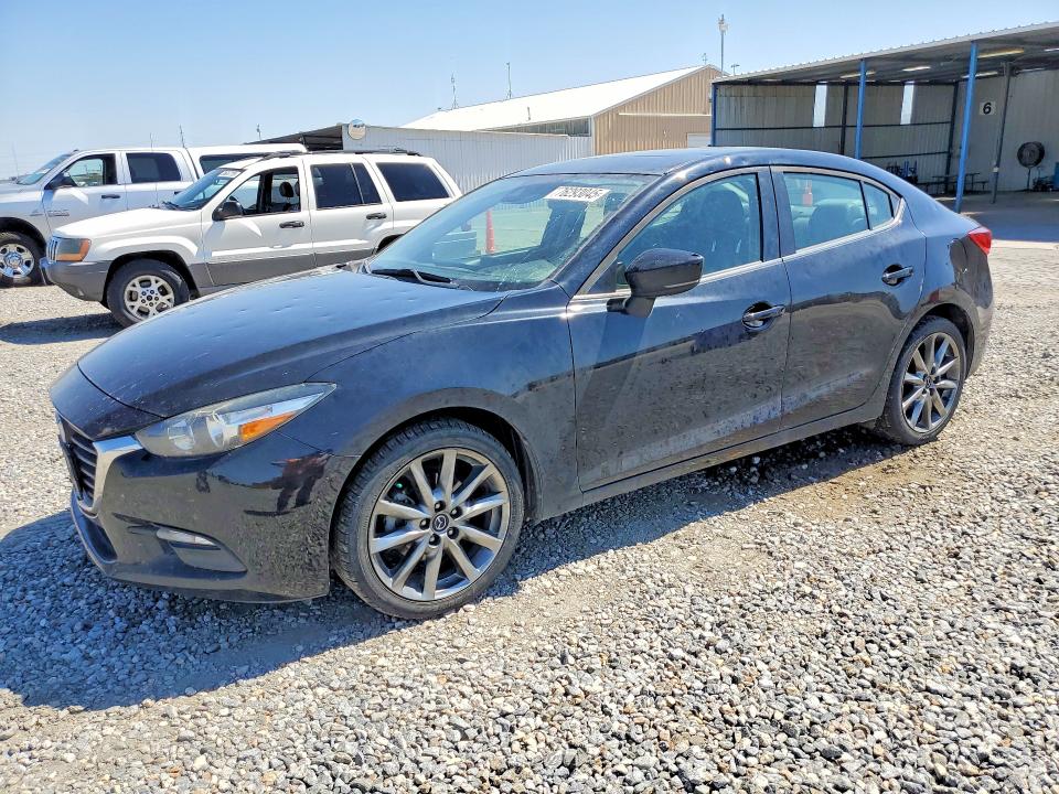 76293045 :رقم المزاد ، 3MZBN1V39JM195918 vin ، 2018 Mazda 3 مزاد بيع
