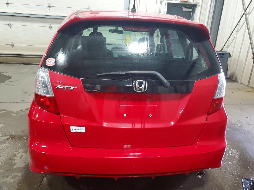 58257116 :رقم المزاد ، JHMGE8H44AC011622 vin ، 2010 Honda Fit مزاد بيع