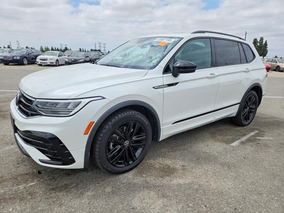 2022 Volkswagen Tiguan მანქანა იყიდება აუქციონზე, vin: 3VVCB7AX6NM077764, აუქციონის ნომერი: 85987195