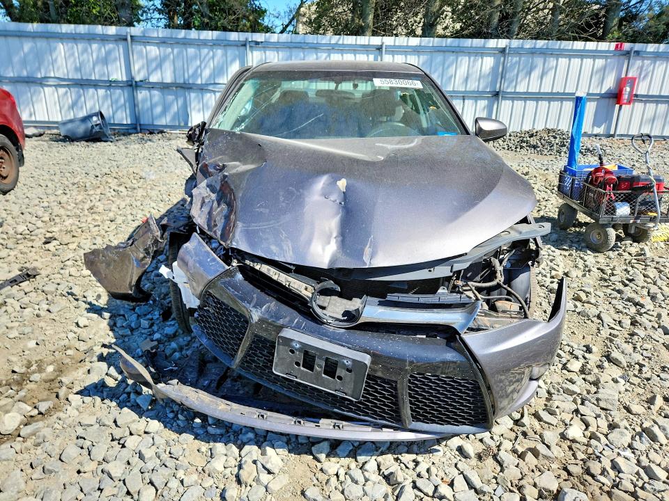 2017 Toyota Camry მანქანა იყიდება აუქციონზე, vin: 4T1BF1FK1HU352803, აუქციონის ნომერი: 55830066