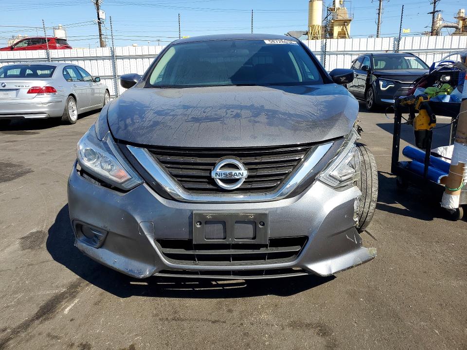 58728036 :رقم المزاد ، 1N4AL3AP9HC492598 vin ، 2017 Nissan Altima مزاد بيع
