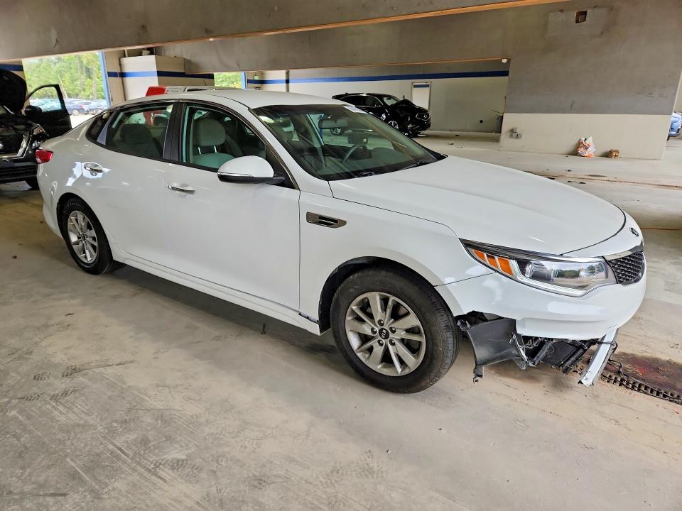 2017 Kia Optima მანქანა იყიდება აუქციონზე, vin: 5XXGT4L33HG171449, აუქციონის ნომერი: 56847056