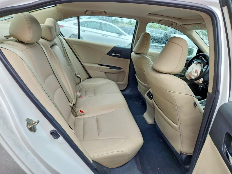 58649926 :رقم المزاد ، 1HGCR3F82HA001630 vin ، 2017 Honda Accord مزاد بيع