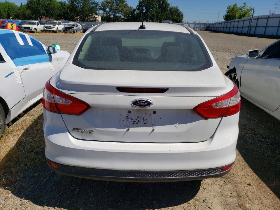 56377006 :رقم المزاد ، 1FADP3E21EL150784 vin ، 2014 Ford Focus مزاد بيع