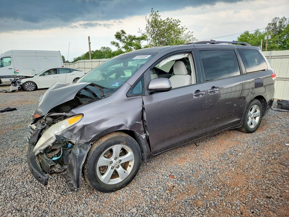 Aukcja sprzedaży 2011 Toyota Sienna, vin: 5TDKK3DC4BS169978, numer aukcji: 58185006