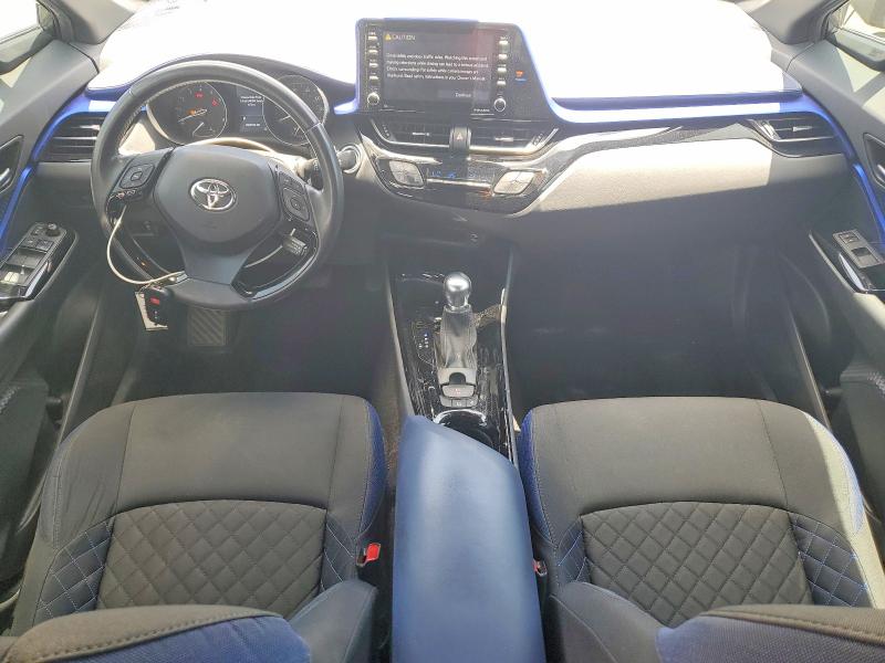 57026106 :رقم المزاد ، NMTKHMBX5MR137505 vin ، 2021 Toyota C-hr مزاد بيع
