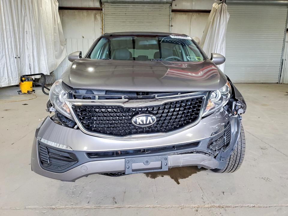 56803966 :رقم المزاد ، KNDPBCAC6G7870260 vin ، 2016 Kia Sportage مزاد بيع