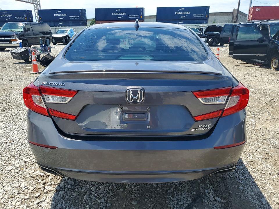 Продаж на аукціоні авто 2018 Honda Accord, vin: 1HGCV2F3XJA009832, номер лоту: 57908326