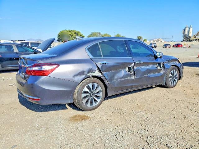 2017 Honda Accord მანქანა იყიდება აუქციონზე, vin: JHMCR6F5XHC010133, აუქციონის ნომერი: 59191676