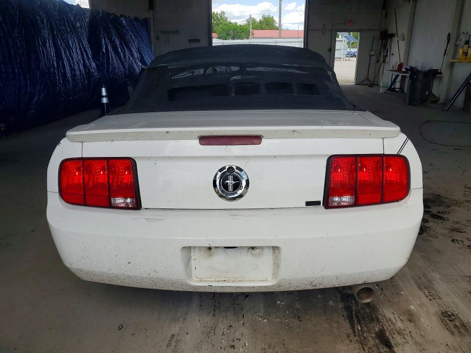 56842656 :رقم المزاد ، 1ZVFT84N275265695 vin ، 2007 Ford Mustang مزاد بيع