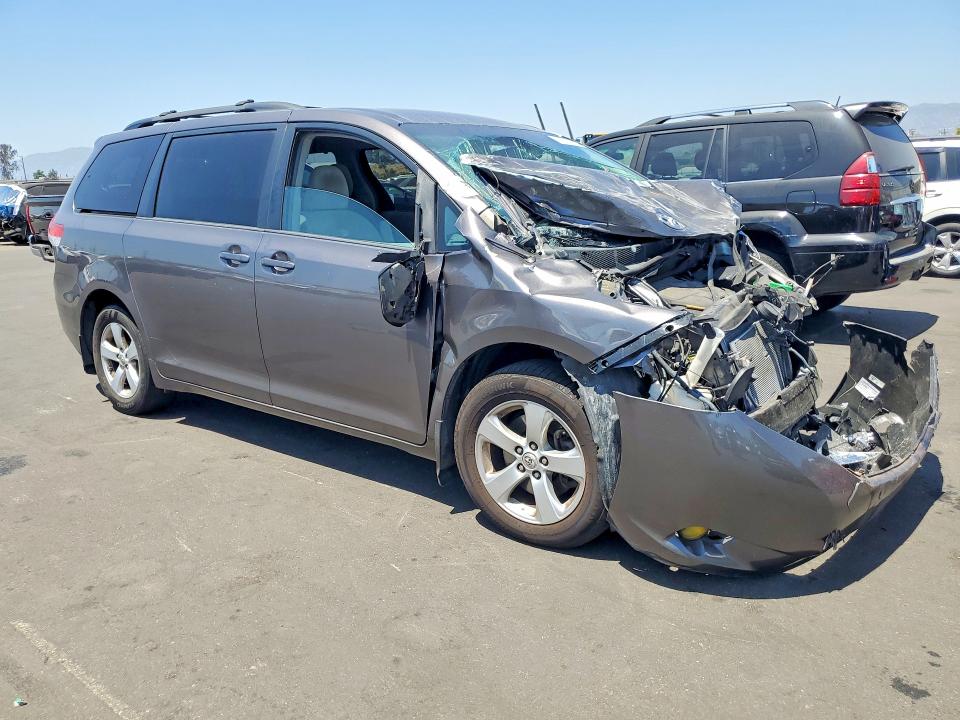Продаж на аукціоні авто 2012 Toyota Sienna, vin: 5TDKK3DCXCS262098, номер лоту: 57250316