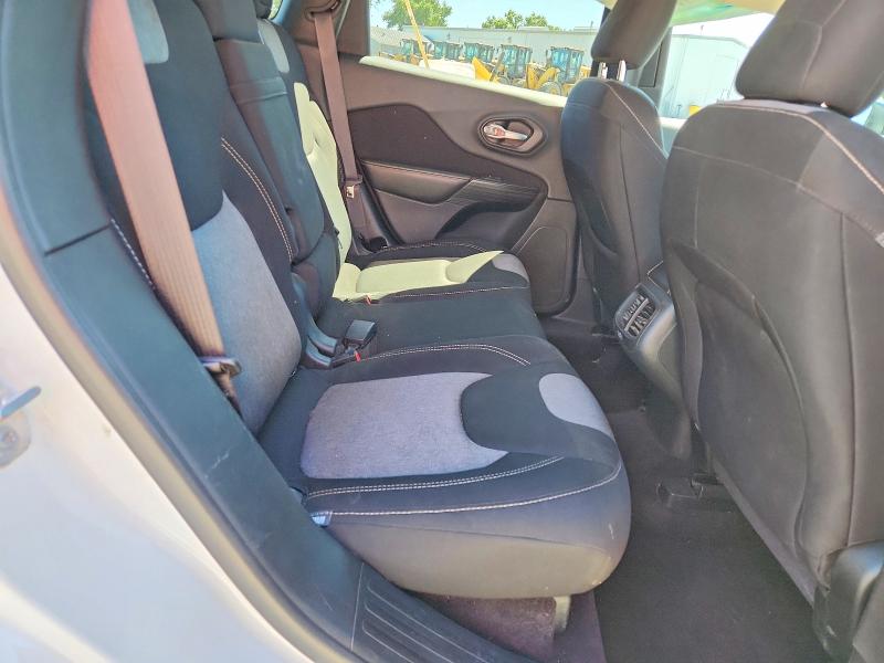 57526566 :رقم المزاد ، 1C4PJLAB0GW342584 vin ، 2016 Jeep Cherokee مزاد بيع