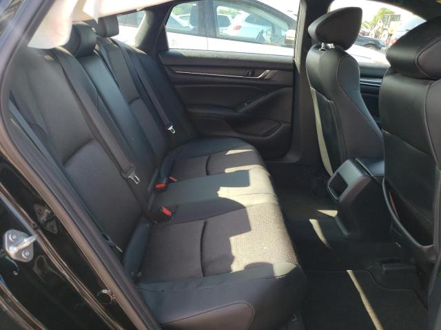 60879643 :رقم المزاد ، 1HGCV1F30JA200296 vin ، 2018 Honda Accord Sport مزاد بيع