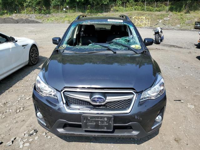 60038443 :رقم المزاد ، JF2GPABC0HH240381 vin ، 2017 Subaru Crosstrek Premium مزاد بيع
