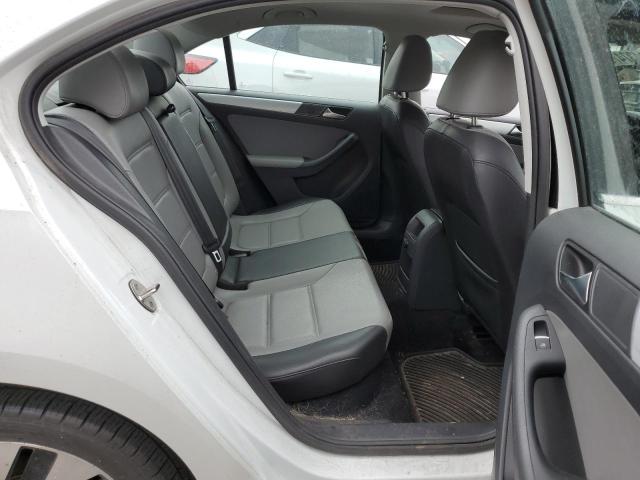 61374793 :رقم المزاد ، 3VW637AJXFM307454 vin ، 2015 Volkswagen Jetta Hybrid مزاد بيع