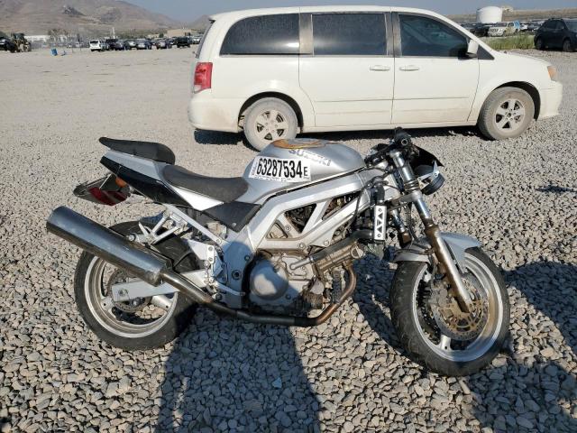 59830626 :رقم المزاد ، JS1VP53A132104941 vin ، 2003 Suzuki Sv650 مزاد بيع