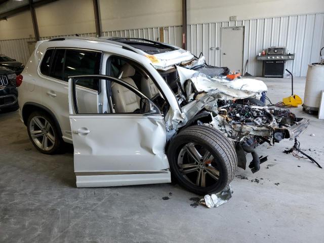Aukcja sprzedaży 2015 Volkswagen Tiguan, vin: WVGAV7AX5FW015900, numer aukcji: 63663204