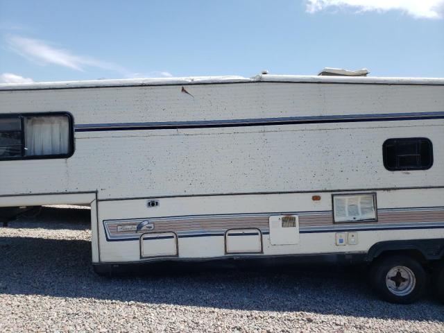 1985 Alum 5th Wheel მანქანა იყიდება აუქციონზე, vin: 1KR381N23FW002523, აუქციონის ნომერი: 64431315