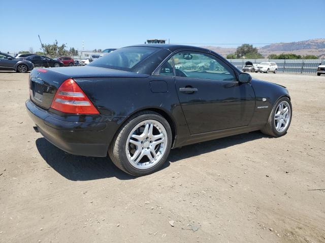 66710265 :رقم المزاد ، WDBKK47F4YF164329 vin ، 2000 Mercedes-benz Slk 230 Ko مزاد بيع