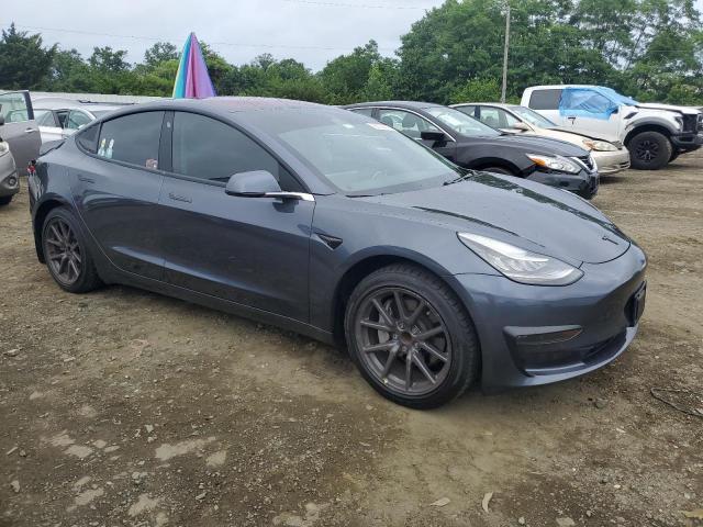 65123515 :رقم المزاد ، 5YJ3E1EAXJF028137 vin ، 2018 Tesla Model 3 مزاد بيع