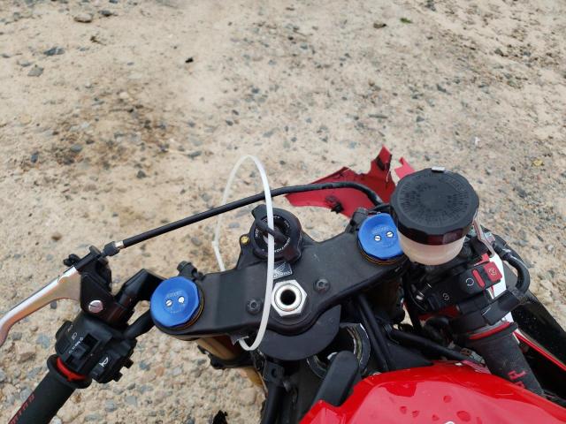 64548745 :رقم المزاد ، JH2PC40J6JK400342 vin ، 2018 Honda Cbr600 Rr مزاد بيع