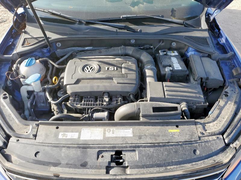 65785435 :رقم المزاد ، 1VWBT7A32HC000431 vin ، 2017 Volkswagen Passat مزاد بيع