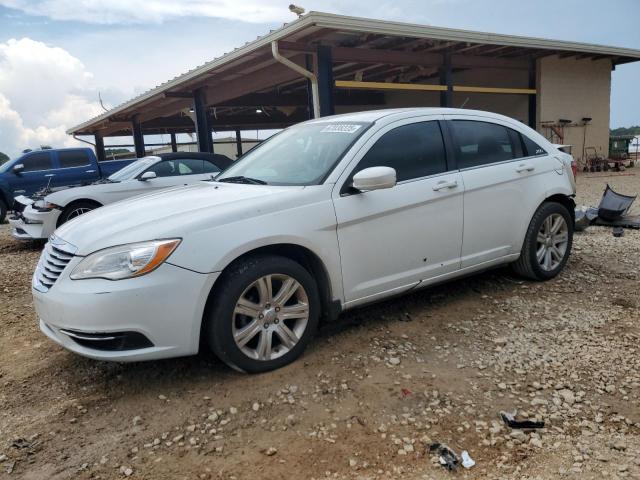93766715 :رقم المزاد ، 1C3CCBBB2DN615211 vin ، 2013 Chrysler 200 Tourin مزاد بيع