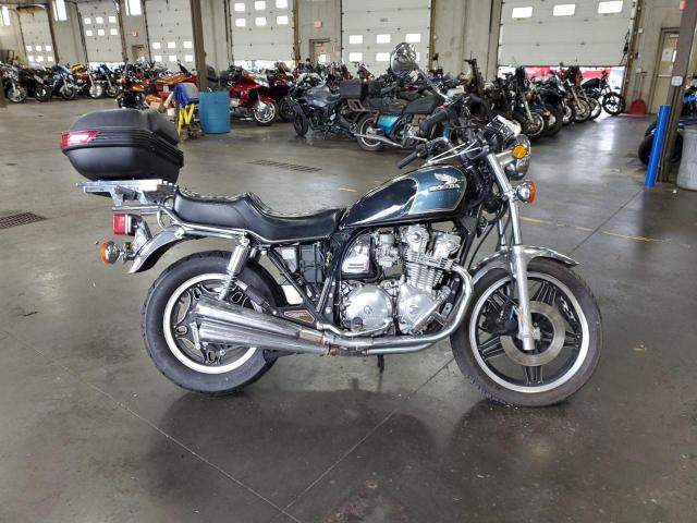 65701005 :رقم المزاد ، JH2RC0114BM122336 vin ، 1981 Honda Cb750 C مزاد بيع