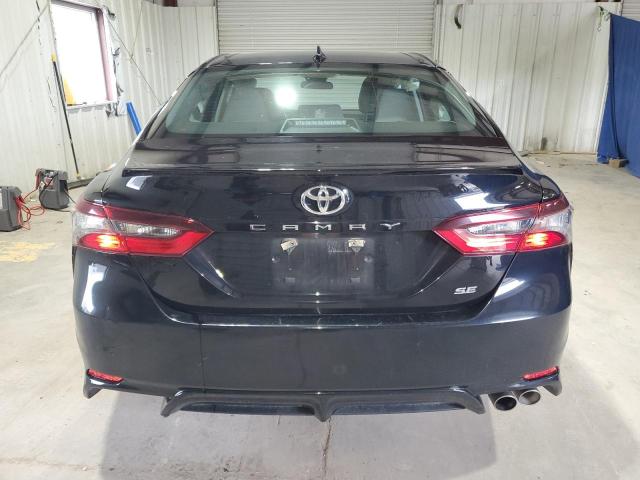 63322485 :رقم المزاد ، 4T1G11AK8NU051422 vin ، 2022 Toyota Camry Se مزاد بيع