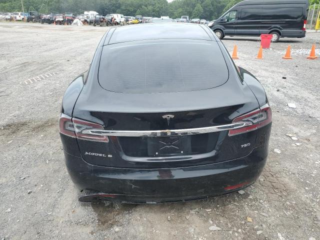 63612815 :رقم المزاد ، 5YJSA1E28JF274085 vin ، 2018 Tesla Model S مزاد بيع