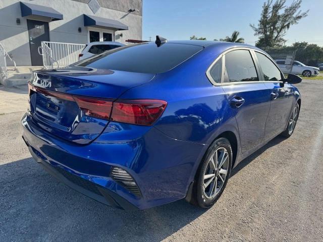 65295705 :رقم المزاد ، 3KPF24AD4NE464503 vin ، 2022 Kia Forte Fe مزاد بيع