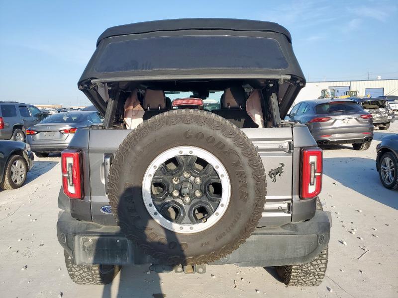 2022 Ford Bronco მანქანა იყიდება აუქციონზე, vin: 1FMEE5DP4NLA93697, აუქციონის ნომერი: 64133445