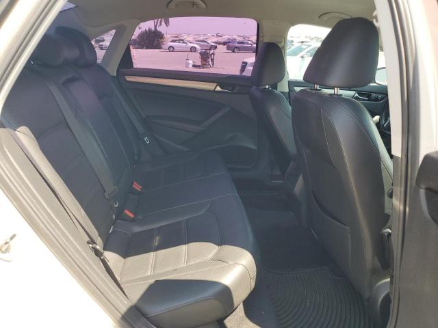 64377335 :رقم المزاد ، 1VWAT7A30FC006253 vin ، 2015 Volkswagen Passat S مزاد بيع